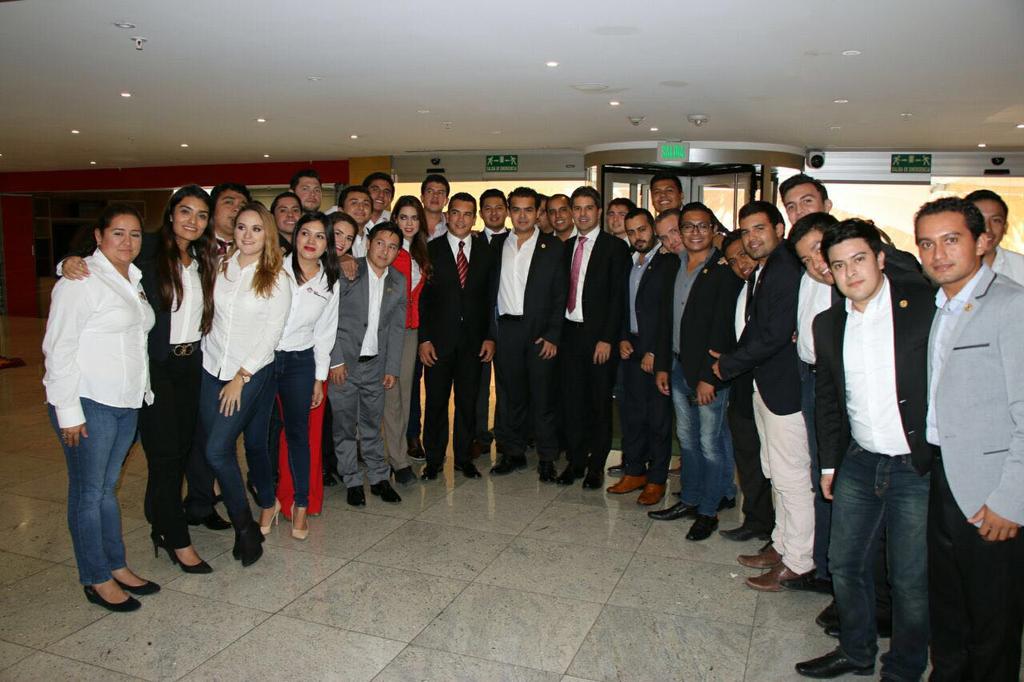 RJXMex_Camp's tweet photo. Felicidades por su registro como fórmula única a #PabloAngulo y #LauraHaro como presidente y secretaria de la #RJxM https://t.co/eq3G1CskGM
