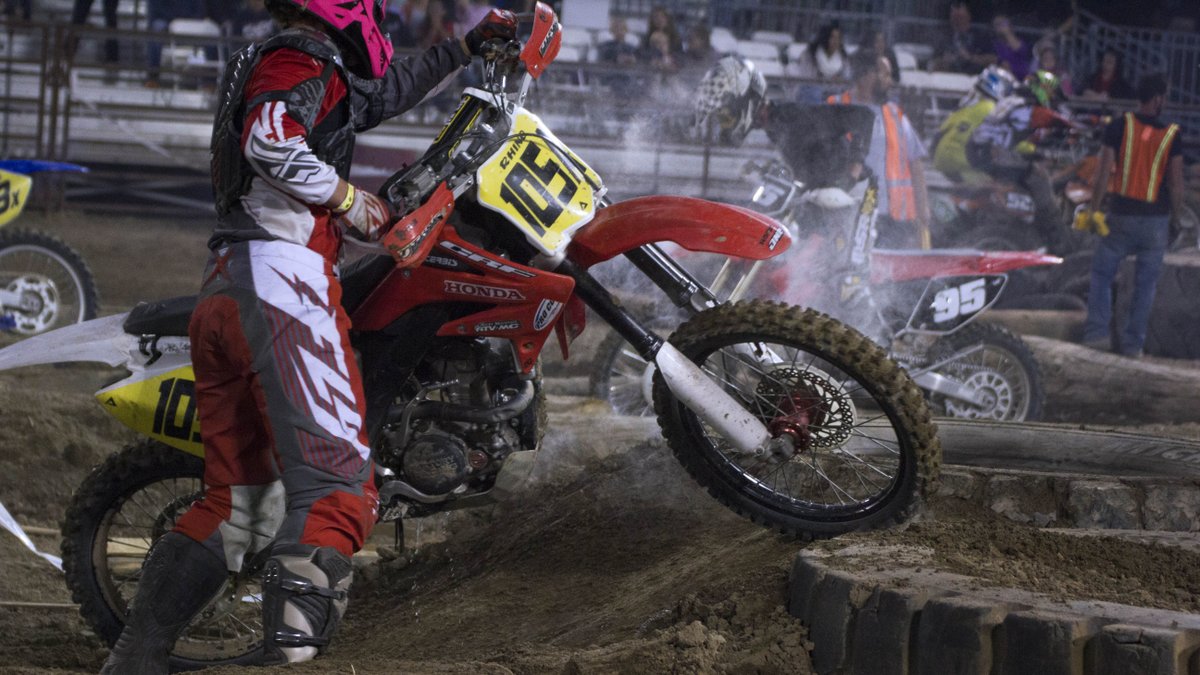 Edgepowersports's tweet photo. For anything you can throw at your bike, our mechanics can fix it 🔧#edgepowersports #utahmx #utahmotocross #mechanic https://t.co/LHnEJZrUXB