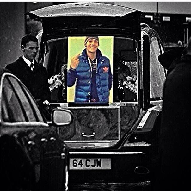 ali_cope's tweet photo. 3 years ago today was Joshua's funeral ♥ https://t.co/jeg9RG5b6g
