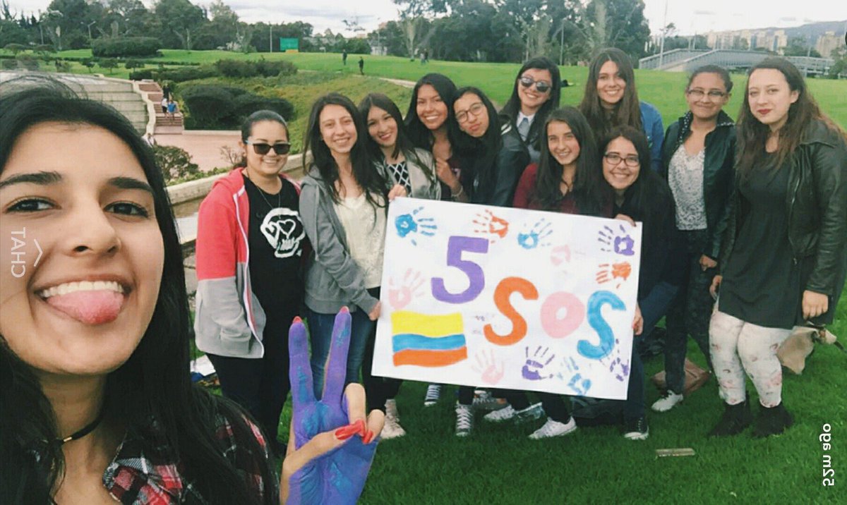 5SOSUpdatesLA's tweet photo. The Colombian 5SOS Fam had a meetup in Bogotá! 🇨🇴 || @5SOSColombia #5SOSFamMeetup #Colombia5SOS #5SOSFam #5SOSMeetup -M https://t.co/xqXsFOTFNd