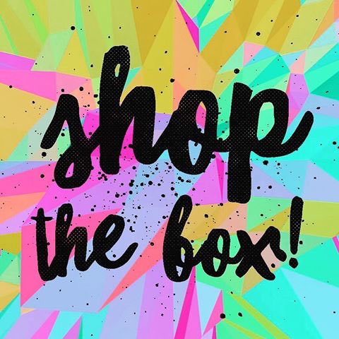 LuLaRoeJamieBr1's tweet photo. #ShopTheBox in 21 minutes. #lularoejamiebrown #lularoeleggings #andmore Head on over to https://t.co/sGfi0zQ0xz.  See you there! https://t.co/whunYX18CW