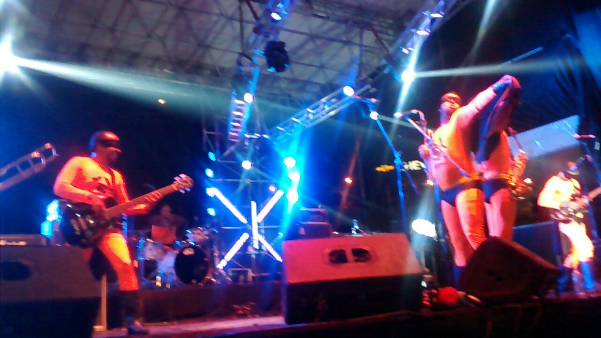 Acá otro aspecto de la <a href="/sinfoniska/">La Sinfóniska</a> #Manizales <a href="/GritaRock/">Totana grita Rock</a> #Grita2016