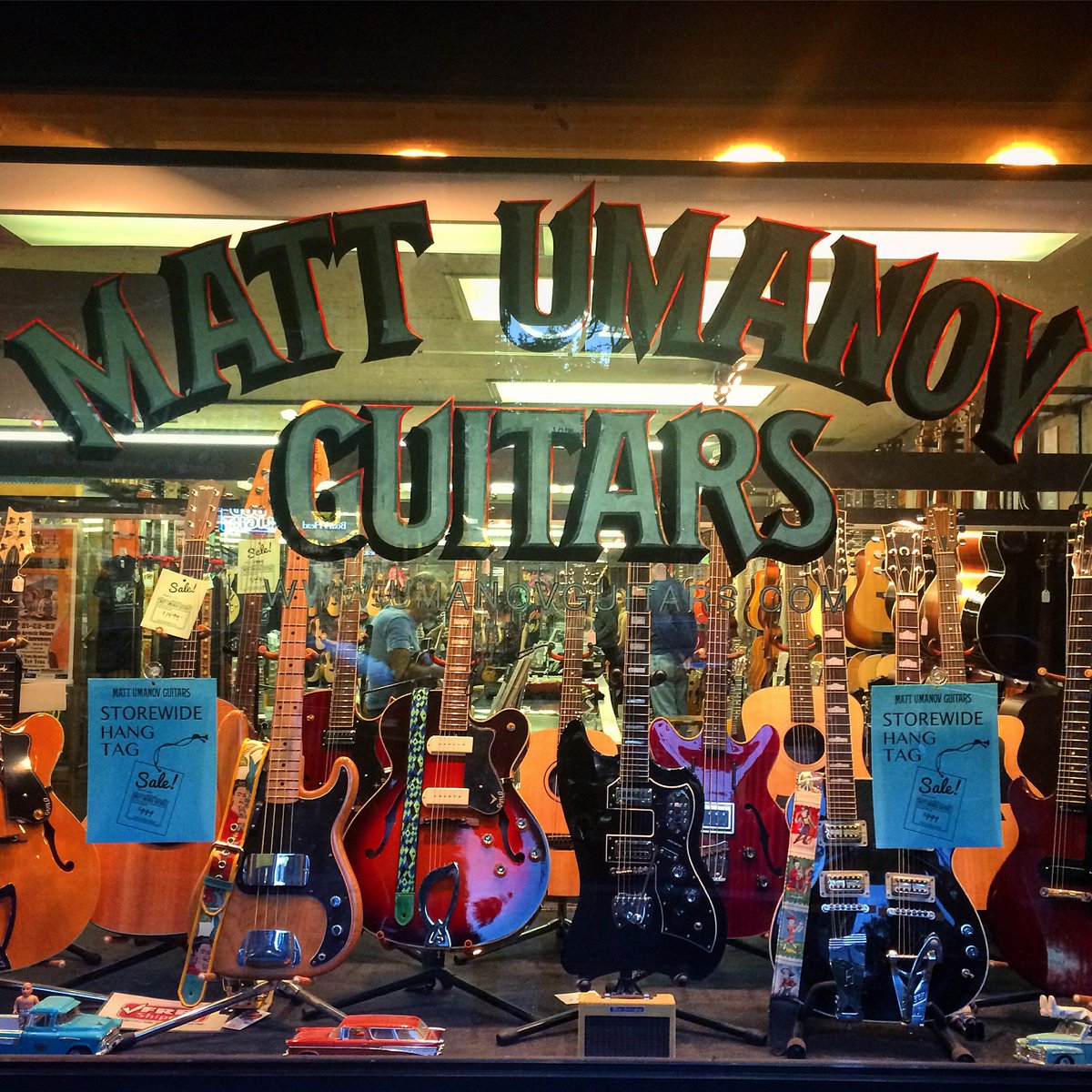 NYCShoppers's tweet photo. Todo para tus 🎸con @nycshoppers desde #nyc para el mundo! https://t.co/kkrOND985X