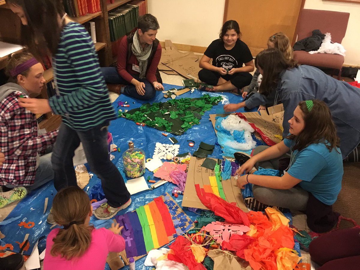 mmrohrer's tweet photo. Elementary aged Lutherans made a triptic #Iamlutheran #spsyc https://t.co/SDnBB08PPd