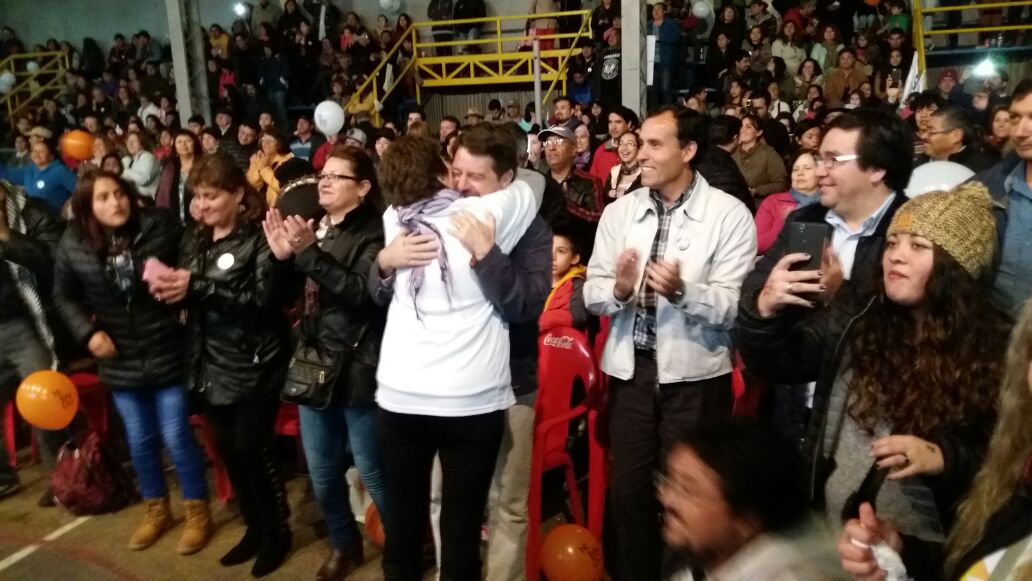 Orrego's tweet photo. Con el futuro alcalde de Peñaflor, @Nibaldo_Meza. Tuvo una infancia difícil en un hogar de menores y hoy es un gran adm. y servidor Público https://t.co/np4pbJh1Ed