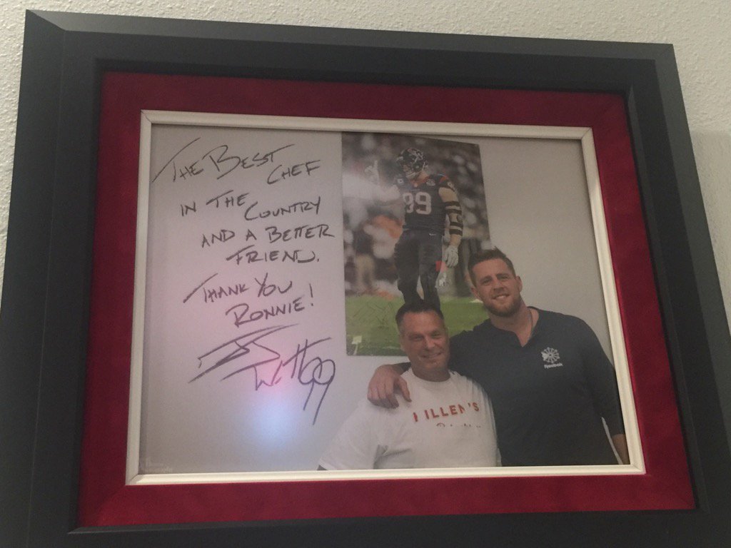 sswade27's tweet photo. @JJWatt @Killenburger Best guy and best chef in the nation!  So lucky to live in Pearland...🏈🍽💟💟✅🏅 https://t.co/3nHJq3H5Nx
