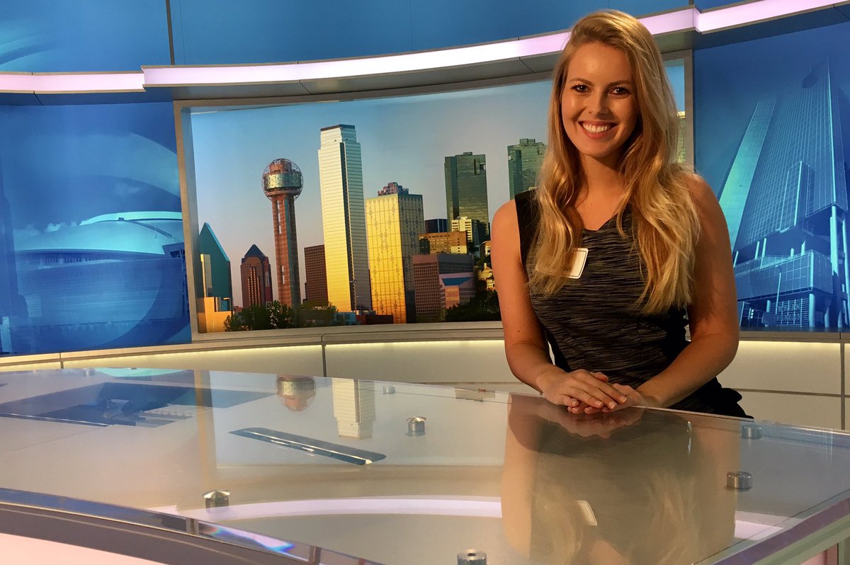 Txstbroadcast's tweet photo. Thank you again @CBS11 for allowing our group to visit your beautiful studio! @sjmctxst #TXST #DreamBig #multimediastudents πΊ https://t.co/NKwl09Huns