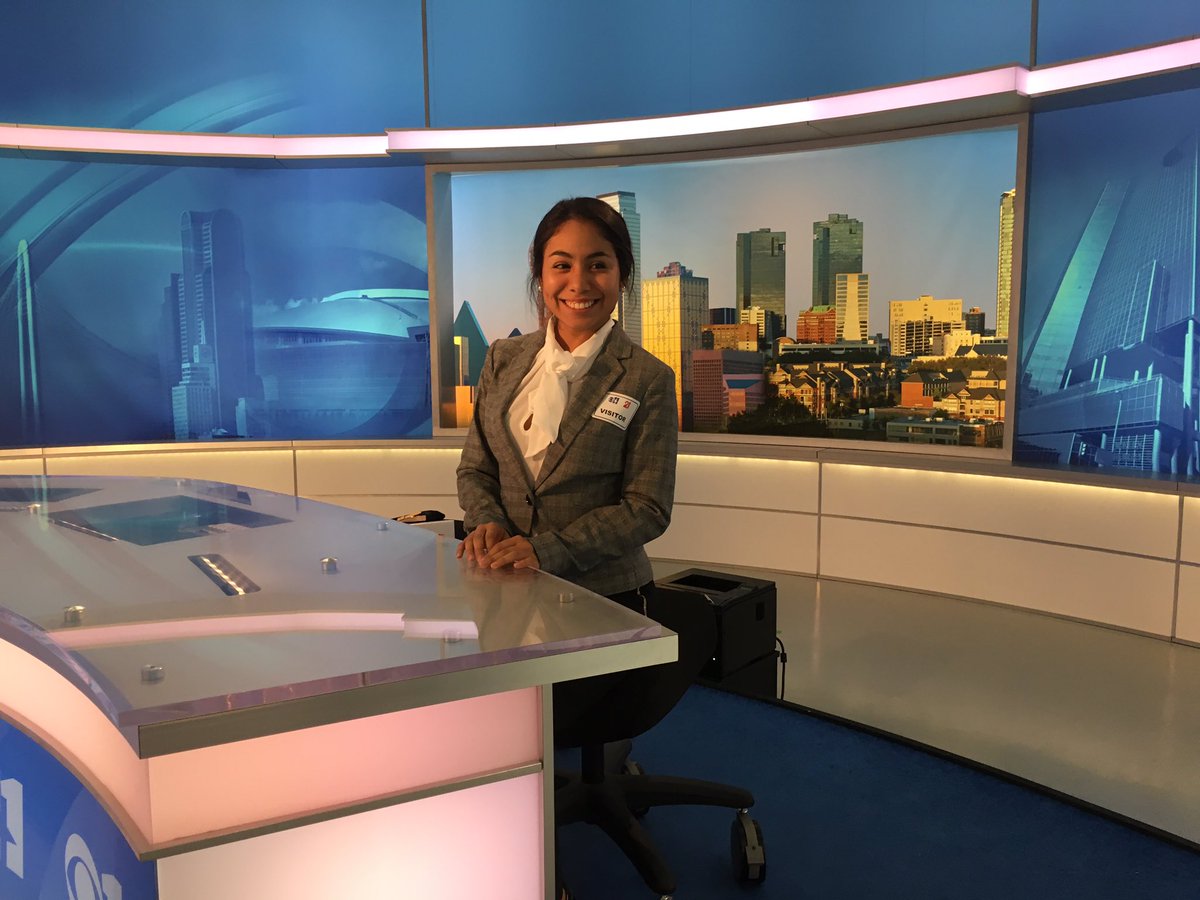 Txstbroadcast's tweet photo. Thank you again @CBS11 for allowing our group to visit your beautiful studio! @sjmctxst #TXST #DreamBig #multimediastudents πΊ https://t.co/NKwl09Huns
