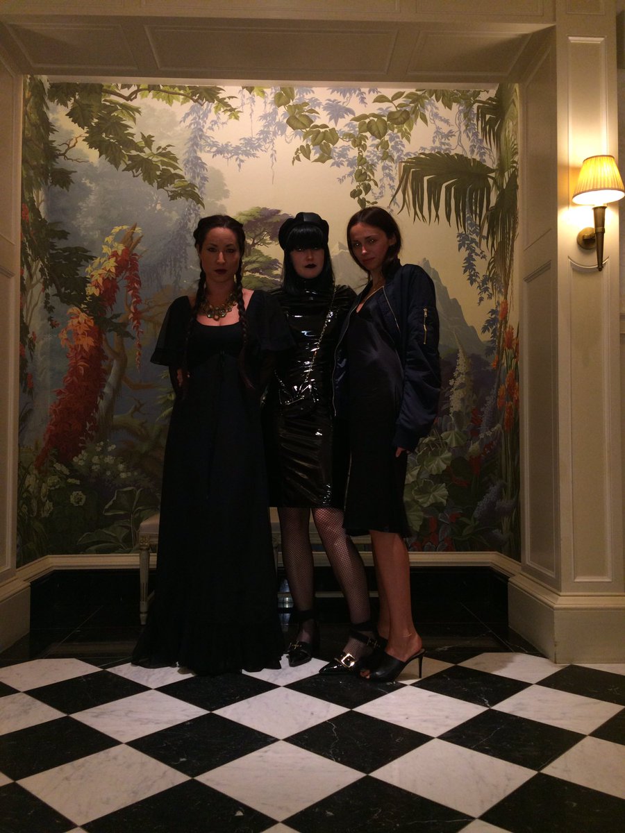 Ellie_Grace_C's tweet photo. #dazed25 https://t.co/PluVGiCU5W