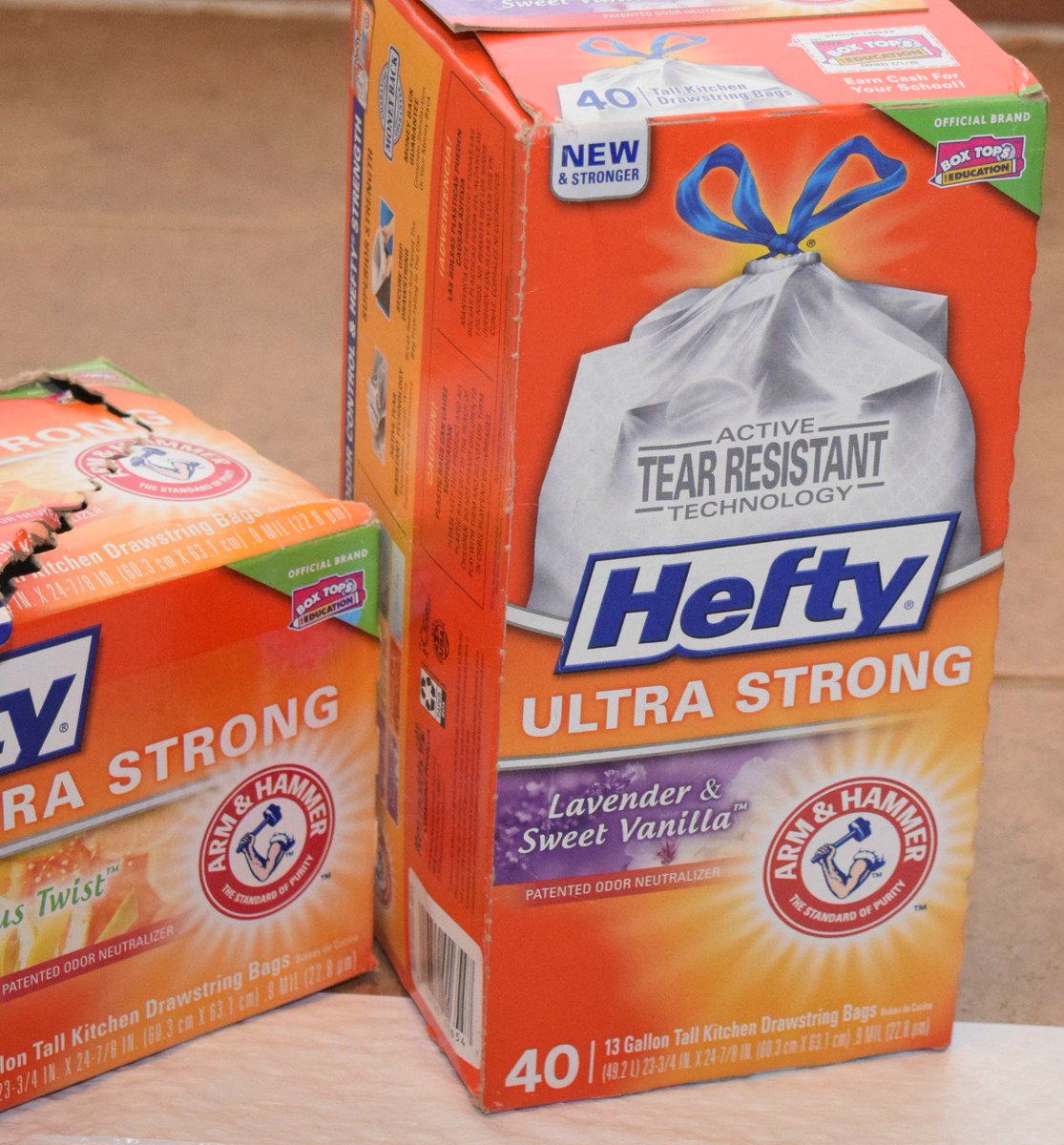 TheTipToeFairy's tweet photo. The strongest trash bags! #HeftyHeftyHefty Grab a $1 off coupon: https://t.co/n75dJSVwL9 #ad https://t.co/P8lxBjETC7