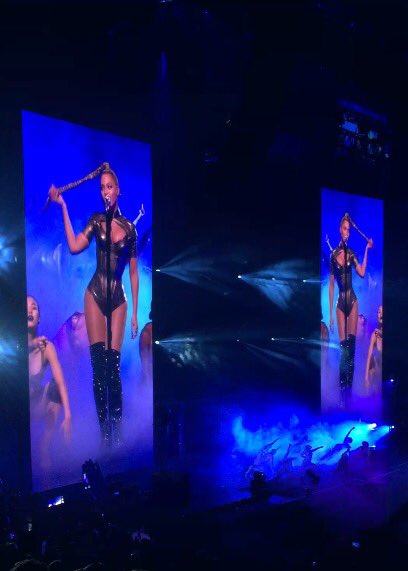 SubwayTokenFlms's tweet photo. Beyoncé performing for TIDALx1050 benefit concert in collaboration with Robin Hood Foundation. #streetlevelmiracles #STFdigest https://t.co/6OsGFjDNuI