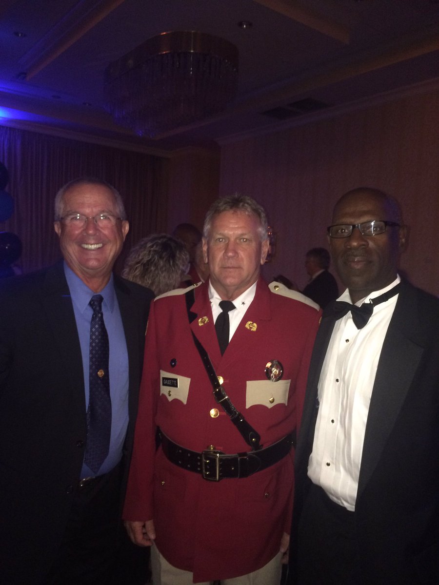 WestPalmPD's tweet photo. Detective Brett was honored tonight at the 2016 Amara Potentates Ball. Many officers attended this special night. #AmaraShrine https://t.co/IWKikyanbX