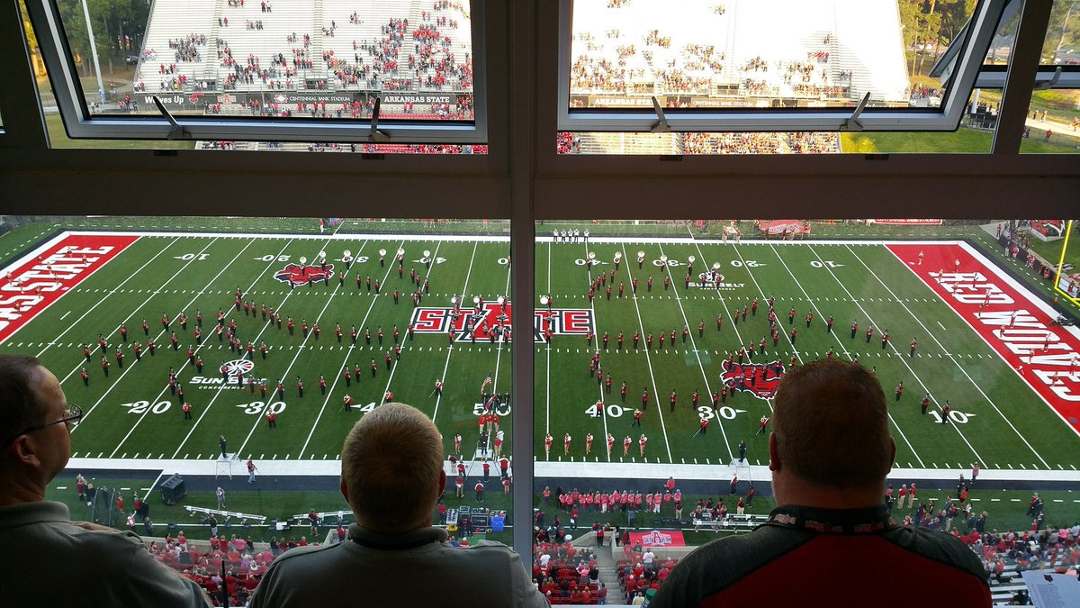 iamdjz1's tweet photo. ASTATE up17-7 with 4:16 left.......  #WolvesUp https://t.co/9UHnRDxAxQ