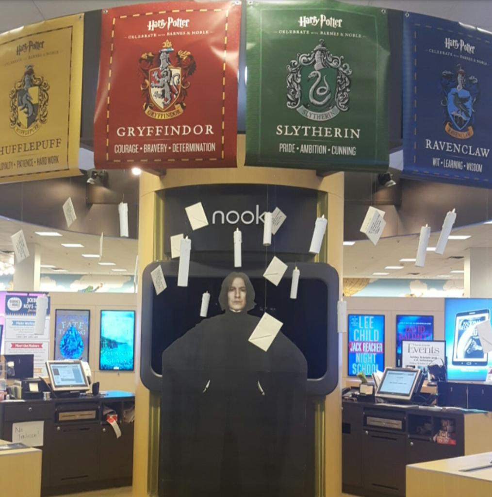 Barnes Noble On Twitter Professor Snape Stopped By The Willow