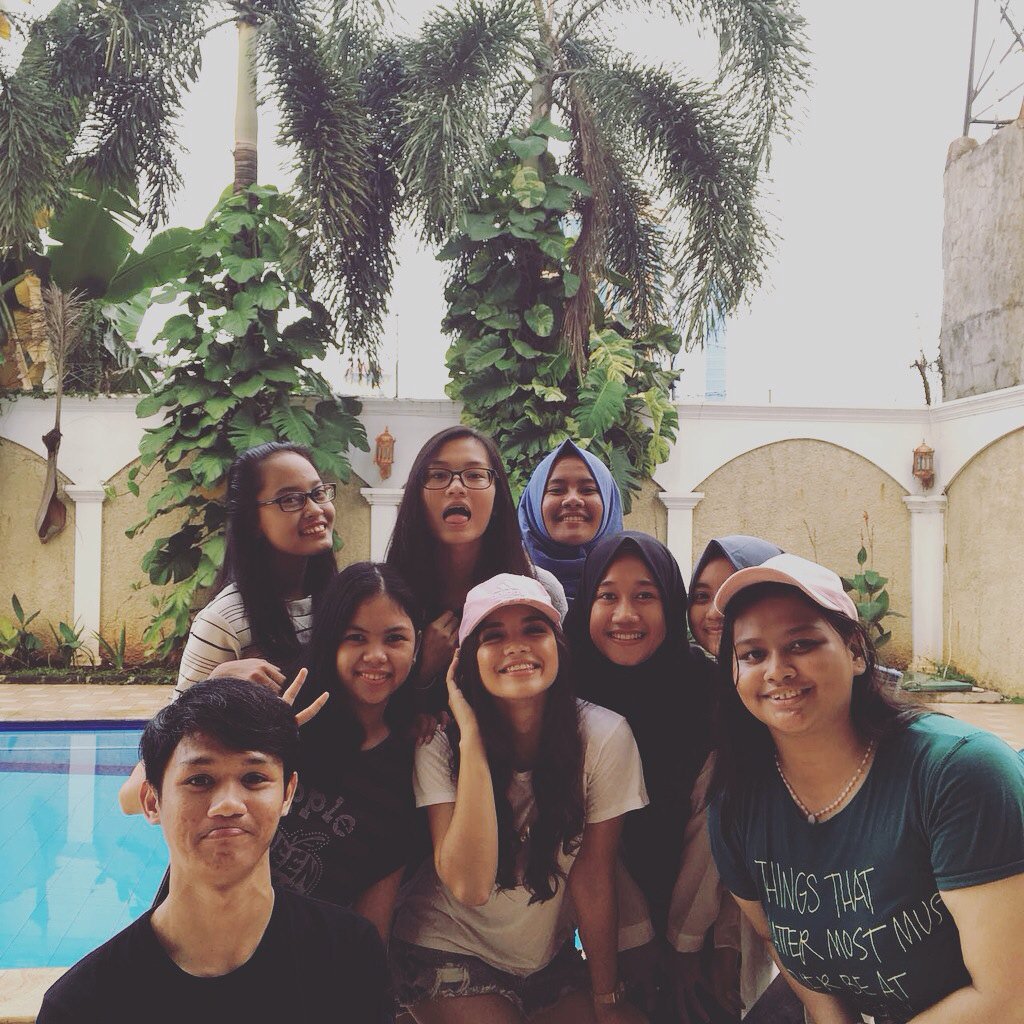 angelics_Id's tweet photo. Yesterdayyy angelics main sama kak @AngelaGilshaa ❤️🙆 https://t.co/Ax0Rg8SEkJ