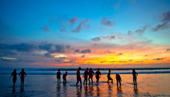 curiocity_id's tweet photo. Beautiful isn’t it? Spend time with your family or friends is good for your mood. Keep fresh! #DigitalIndonesiaPintar #curiocity_id https://t.co/rfVDnpHM1u