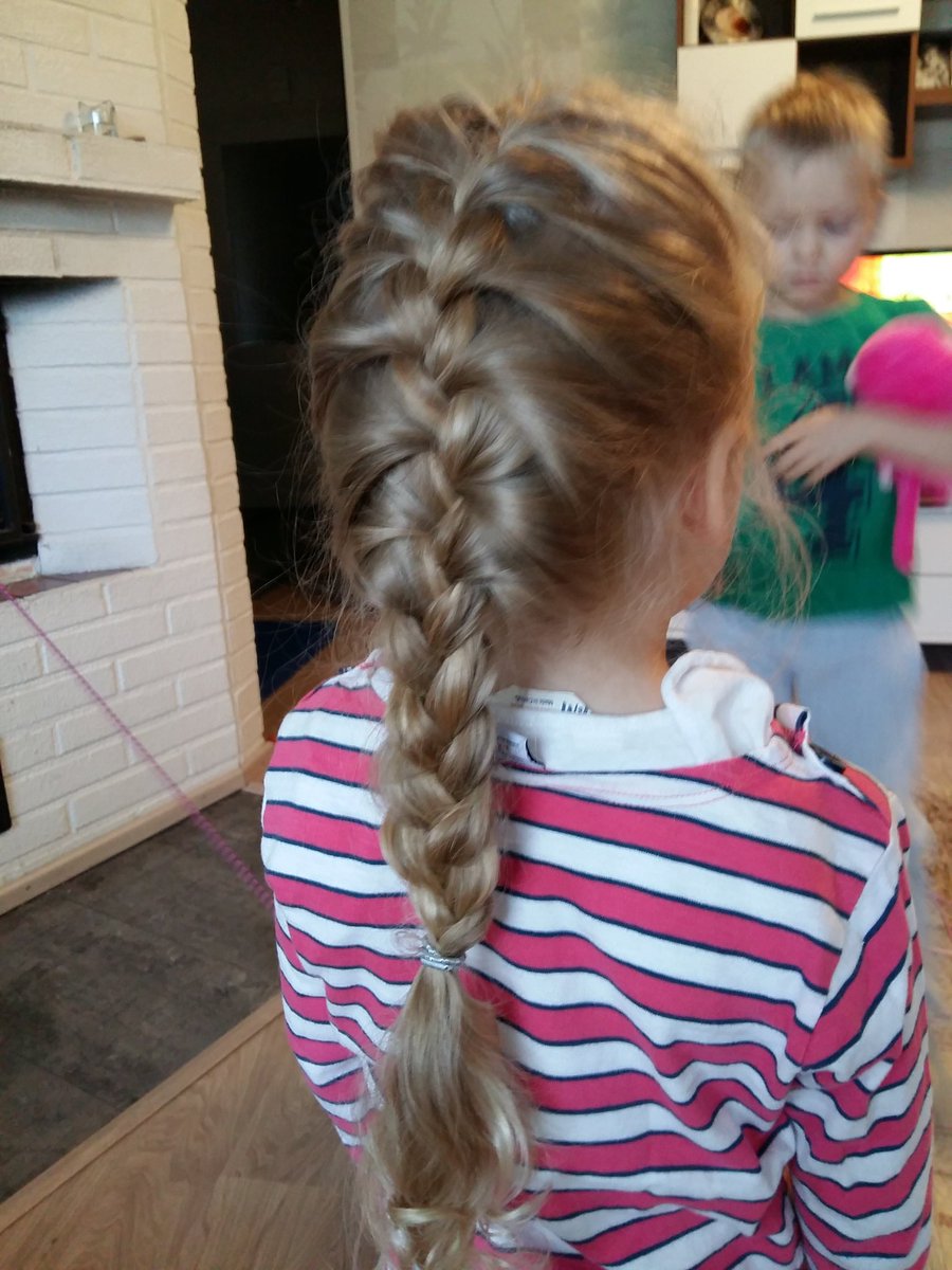 _JCoo_'s tweet photo. Nyt loppu nössöily ja tämä isukki opettelee tämän mahdottomuuden! #ekayritys #tytär #letitys https://t.co/JdoJWIJkr4