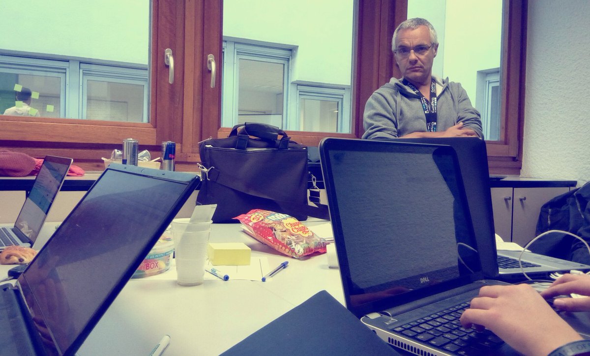 ProJibi's tweet photo. Validation du business avec Michel C. au #swgrenoble #readyforthefinal https://t.co/2IqM15B0jl