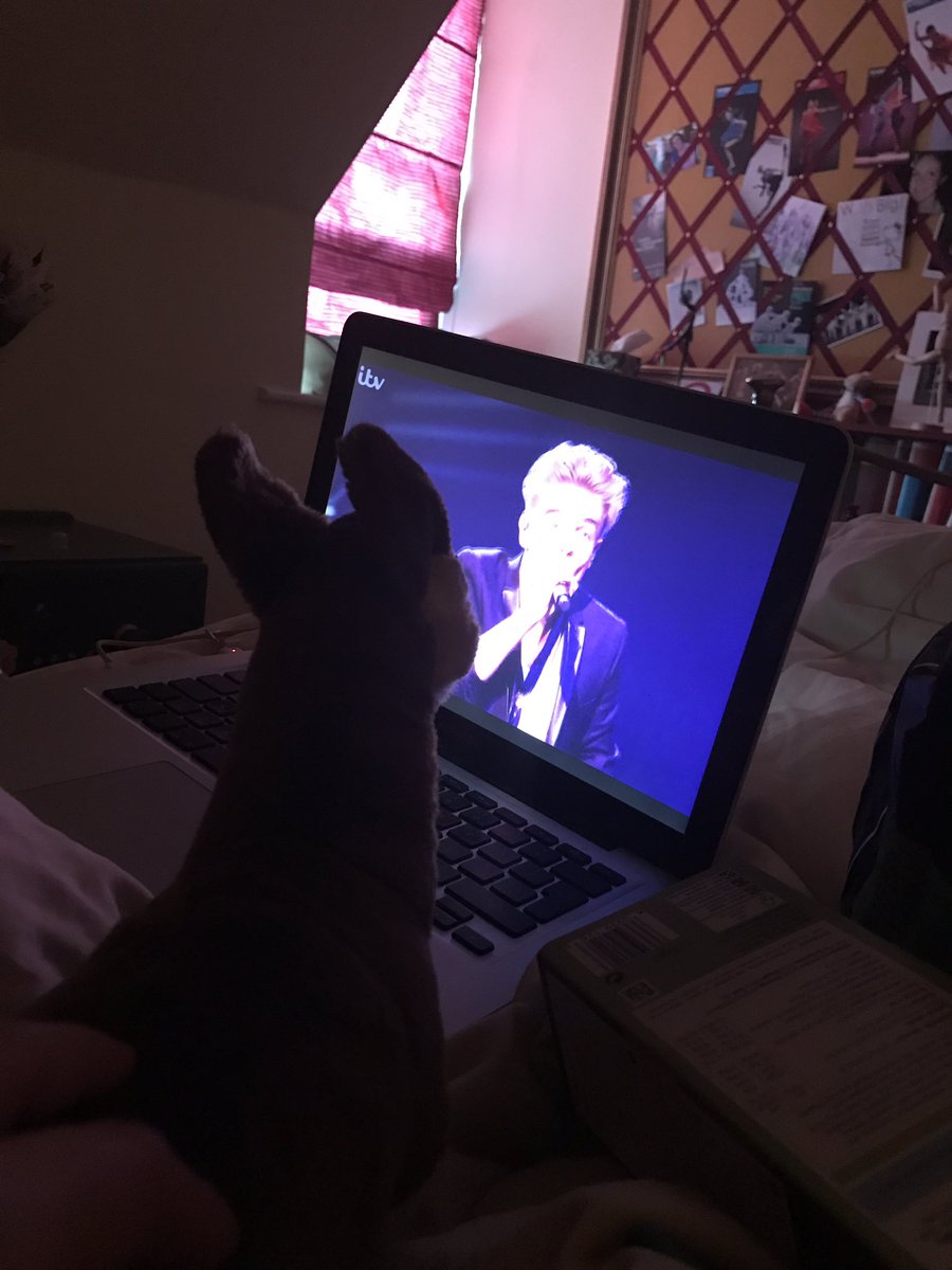 ElderMatumbo's tweet image. Catching up with last nights @TheXFactor #HoneyG #whereyouatgurl