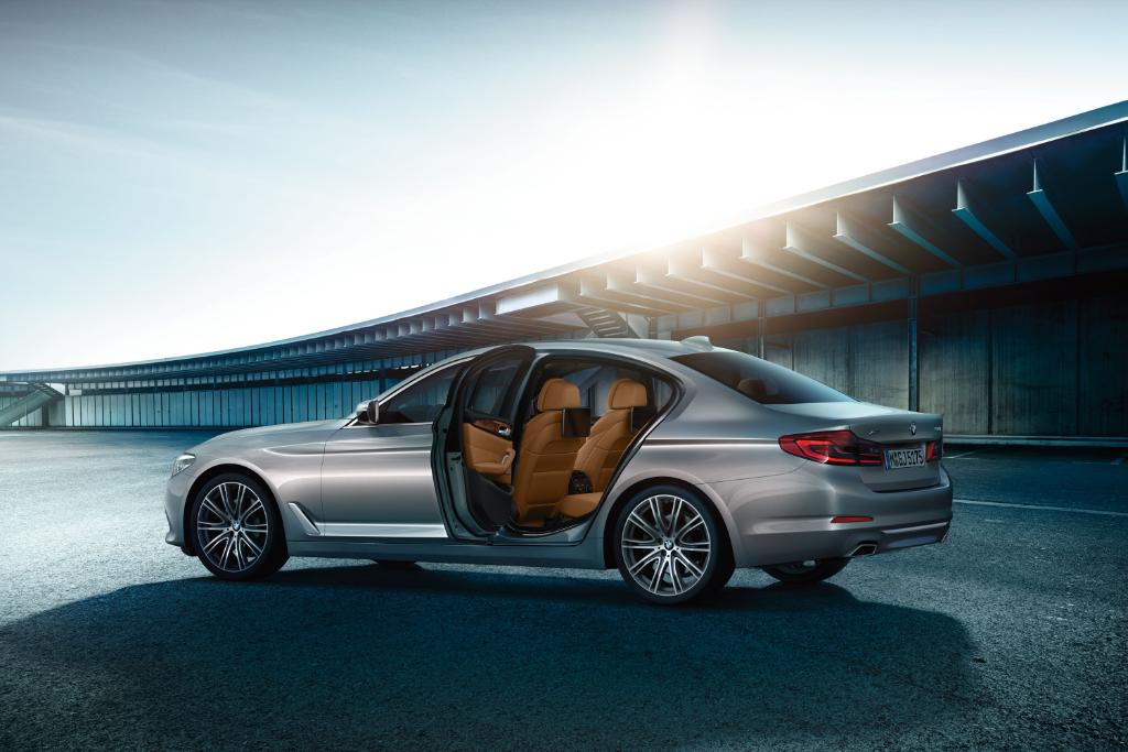 BMW (@bmw) on Twitter photo The all-new #BMW Individual #5series Sedan, the most exclusive business athlete. The all-new #BMW Individual #5series Sedan, the most exclusive business athlete.
