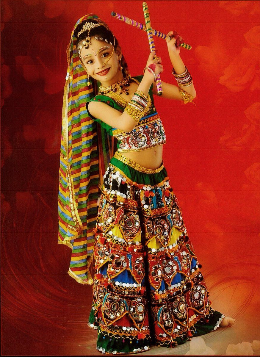 RachnaRS163's tweet photo. @FabindiaNews #Fabindia Here my #LittleStyleIcon in her full energy of Festival... https://t.co/cI5SsOi8fU
