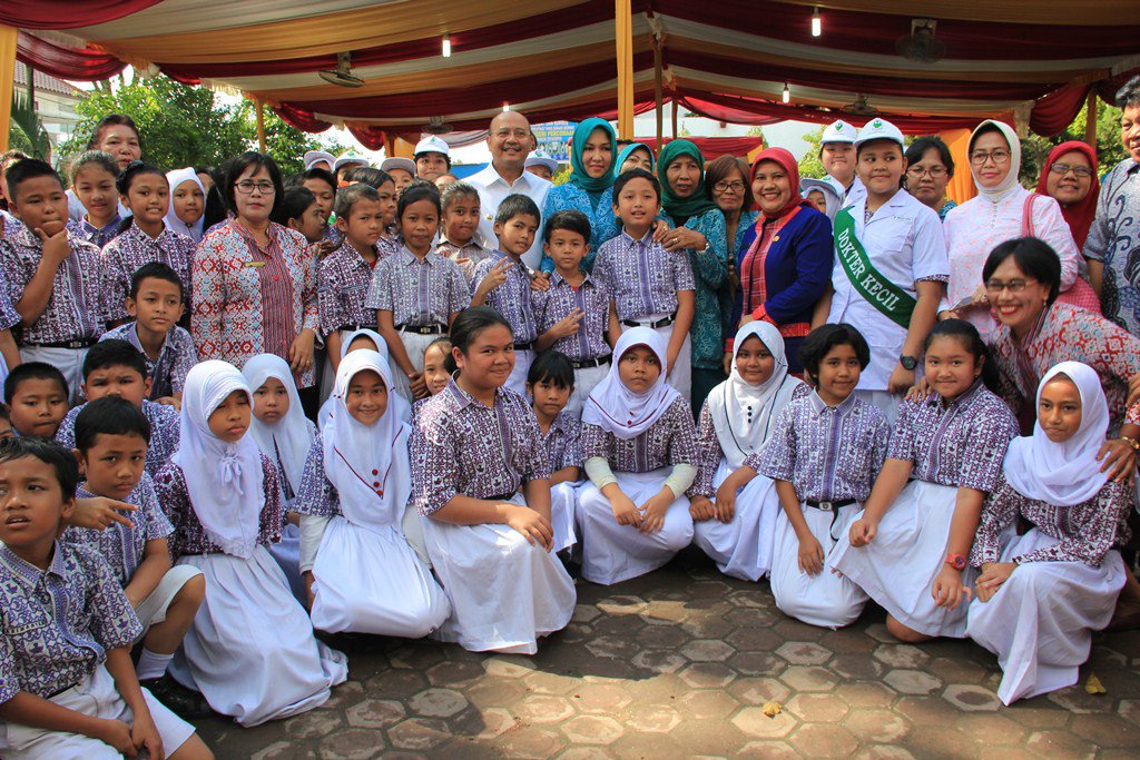 Eldin Ajak Masyarakat Biasakan Cuci Tangan Pakai Sabun medanrumahkita.com/eldin-ajak-mas…