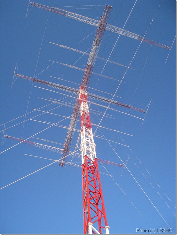 How's this for a really big array. Tower alone weighs 40 tonnes.