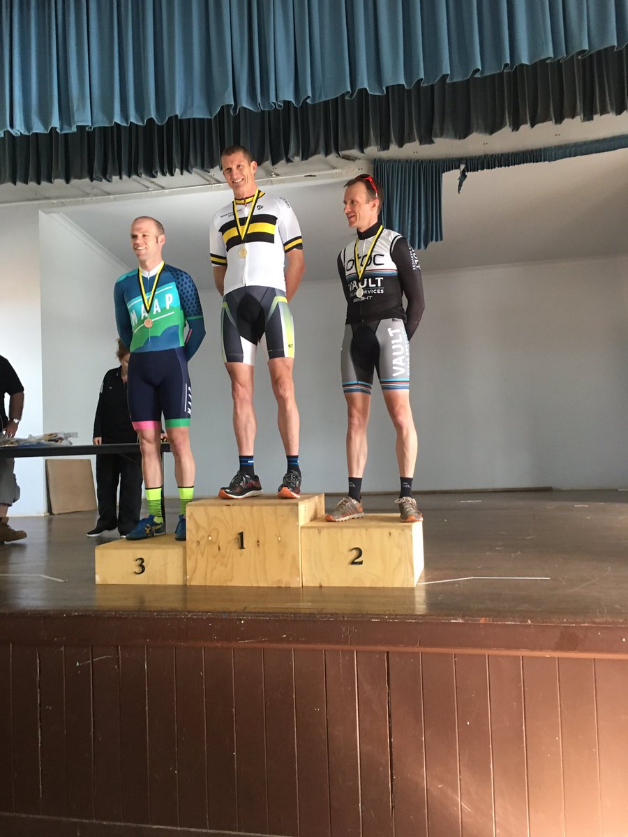 stuhelm82's tweet photo. Stoked to get the black and gold state jersey. Special thanks to @KatePerry90 @whatstodaysplan and @bocabearing  #225rcc #timetrial https://t.co/aI5nqq7eHo