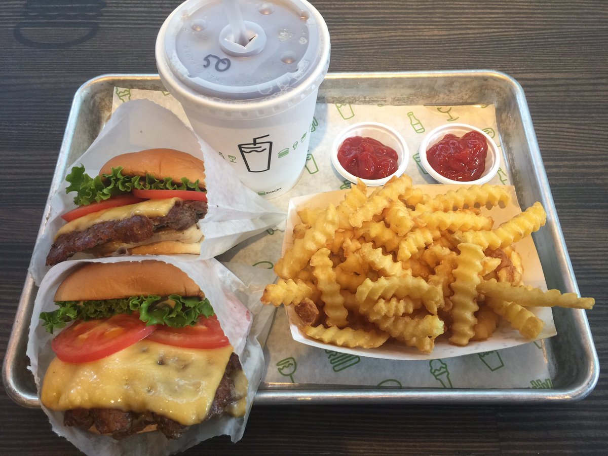 ky0081's tweet photo. がっつりジャンク♪
#SHACKSHAKE https://t.co/KH8q87I6WE