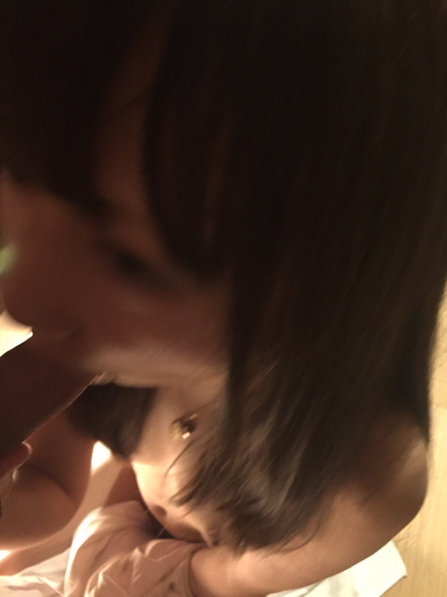 sqs_n's tweet photo. 昨日彼氏とラブホ行ってきました〜
またフェラしちゃってます…♡
スパンキングとかいっぱいされたし、噛み跡も多めですごくよかった😇

#フェラ
#裏垢女子 
#ハメ撮り https://t.co/oyo5G3dWaZ