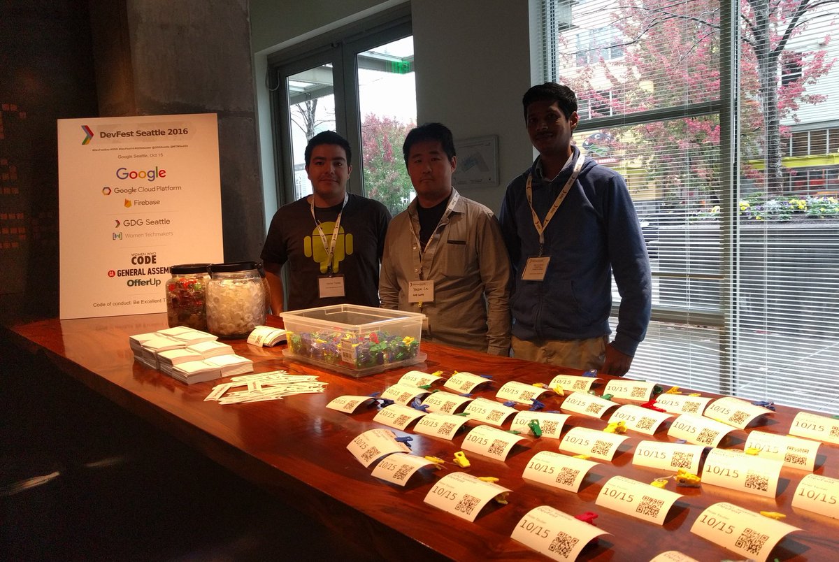 margaretmz's tweet image. This morning @htorrex, @xCatG and Balaji busy checking in #DevFestSEA attendees. @gdgseattle  #devfest2016