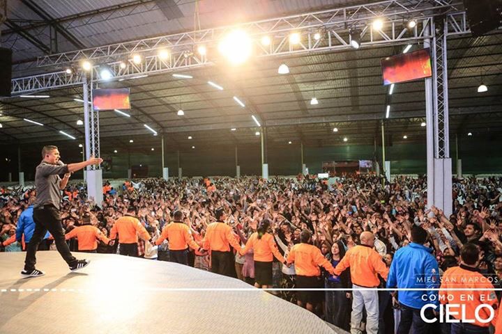 Mielsanmarcos's tweet photo. Bogotá Colombia 🇨🇴
Permaneciendo en la voluntad de Dios veremos la transformación de cada ciudad y Nación 🙌🏼 https://t.co/KCU2sZcn5A