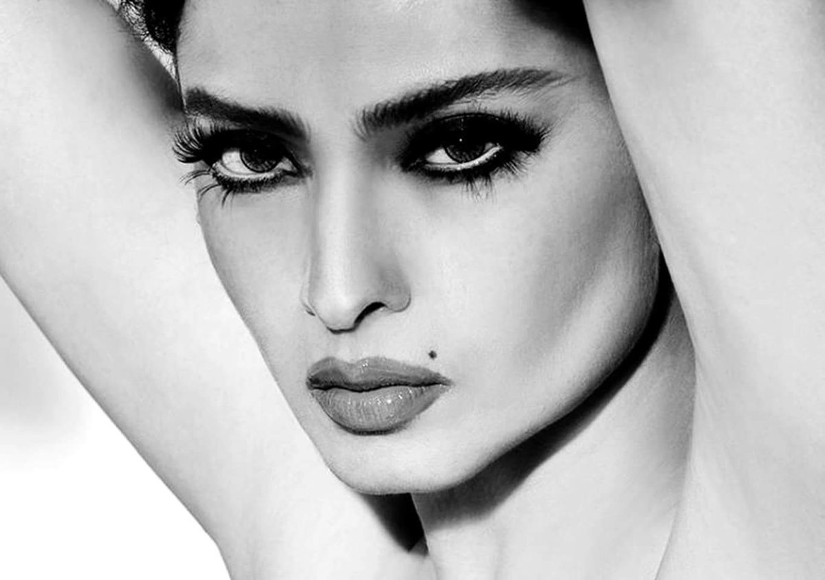 Bollywood eternal diva Rekha turns 62!
Happy Birthday Rekhaji #iffsaTO #Rekha