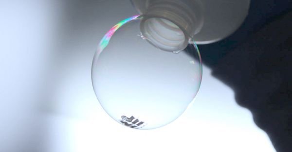 .<a href="/MIT/">Massachusetts Institute of Technology (MIT)</a> scientists develop solar cells as thin as soap bubbles via <a href="/futurism/">Futurism</a>