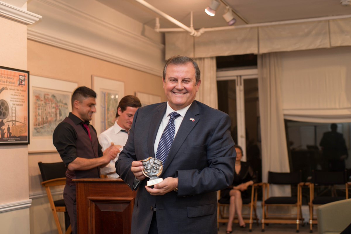 BAFFSF's tweet image. Here is one.
Maltese Consulate General receiving the award Actor Joe Azzopardi won BEST ACTOR OF THE BEST ACTORS FILM FESTIVAL