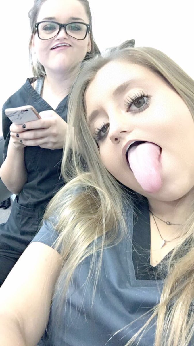 marjiafarris's tweet photo. #0for18 HAPPY BIRTHDAY BFF😊❤️️ https://t.co/bOpW0j98Ze