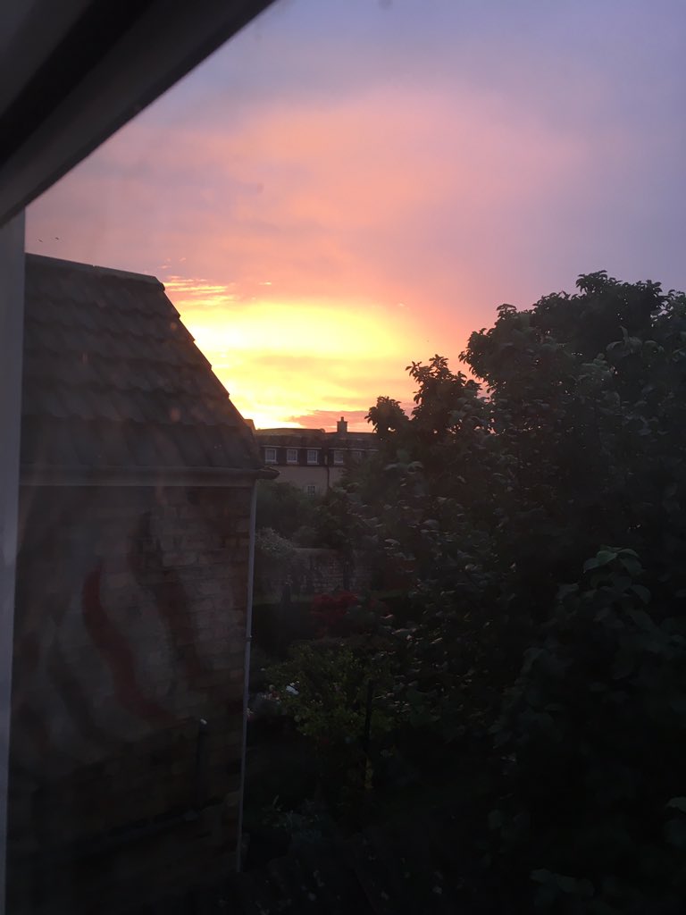 Write_Stars's tweet image. Lovely morning for @lizzie_lamb 's self-publishing seminar today. Looking forward to meeting everyone @stamfordarts :) #amwriting