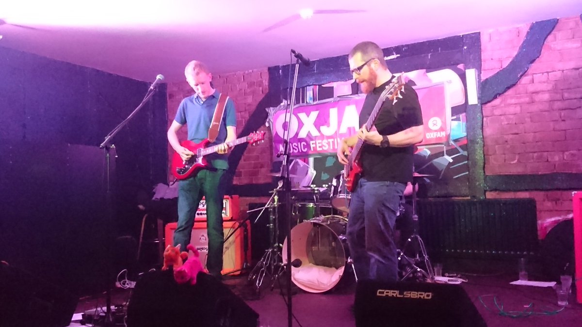 Oxjam_Lincoln's tweet photo. YOUR CAT IS A LANDMINE roooarrrring the night out, much love to @catlandmine at ROAR LIQUOR2! Liquor @trebleslincoln https://t.co/PiIg3aYBN1