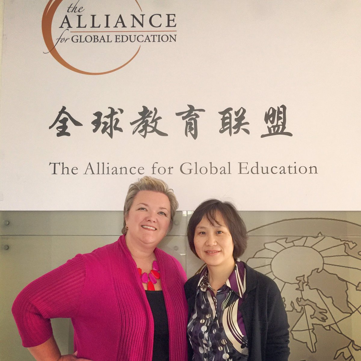 Excellent meeting w/ @IFSAButler  <a href="/AllianceinAsia/">AllianceGlobalEd</a> office in #Shanghai. Fantastic program for classes &amp; internships