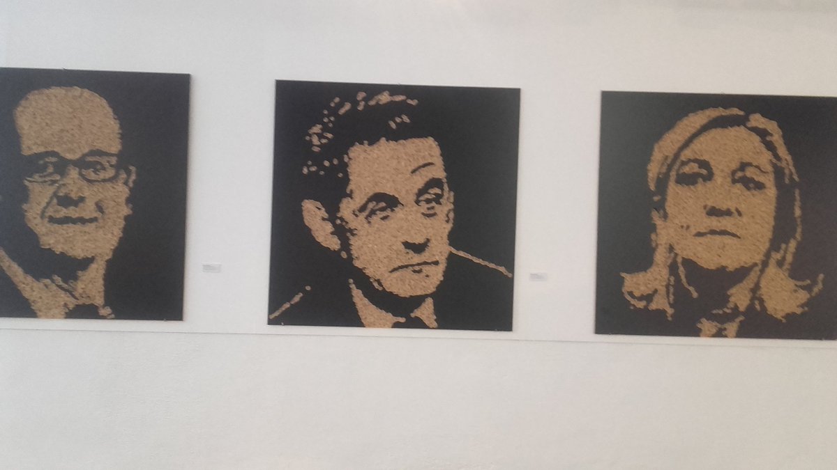 romybe's tweet image. Expo yes I can portait du pouvoir #Perpignan #art #travelblogger