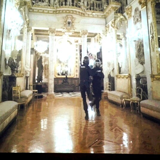 romybe's tweet image. Expo yes I can portait du pouvoir #Perpignan #art #travelblogger