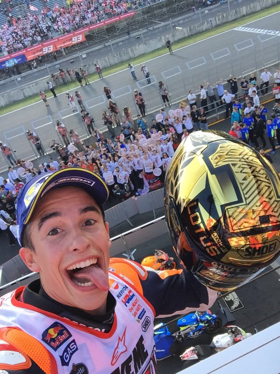 Informeitors's tweet photo. Selfie del #D93S @carlos_la96 Carlos viste la carrera https://t.co/IpJQeCZFG7