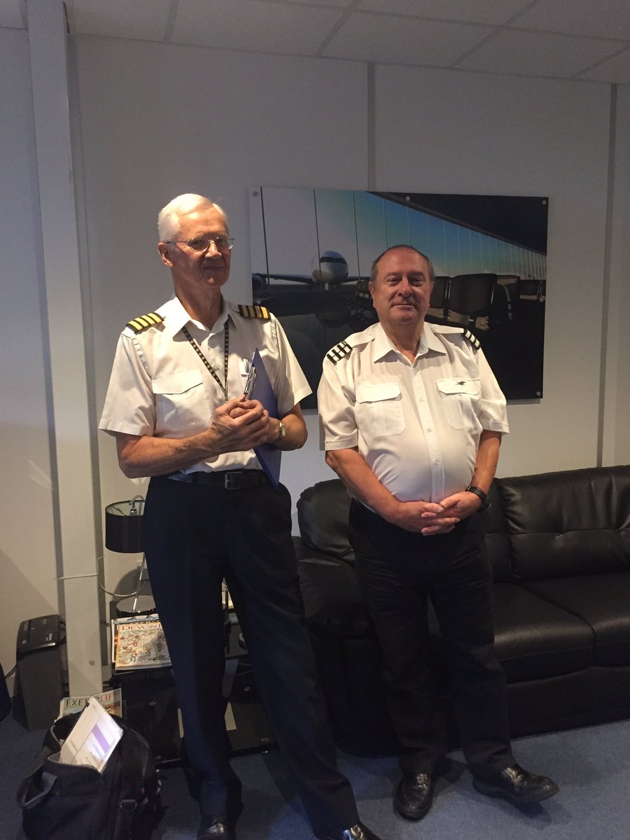 Neville_Co's tweet image. Great to see @VirtualJet again today for our #virtualflight. Great idea for fun, fear of flying help, flying lessons &amp;amp; corporate events.