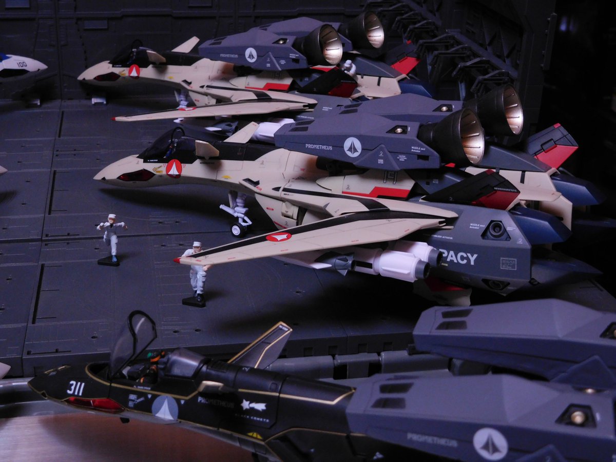 壁 〆 バンダイ Vf 19 Advance アルカディアyf 19 バックパックは自作 C っ W っ 壁 マクロスプラス計画