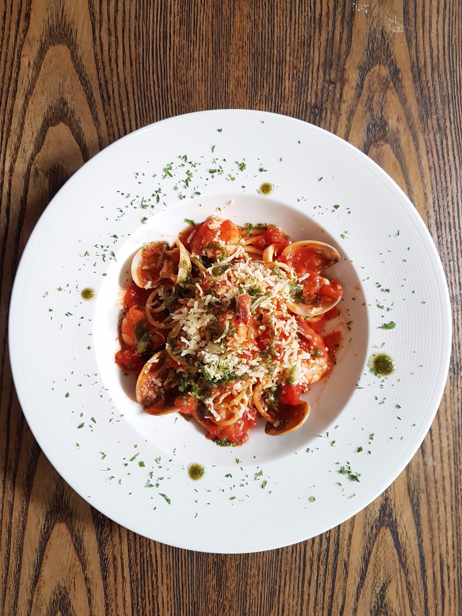 maishathys_jkt's tweet photo. We present "Fantasia Di Mare". The special pasta with Sicilian Tomato Sauce Toast w/ Squid, Clam, Baby Prawn and Basilico Oil. #maishathys https://t.co/DEUg98ZBK9