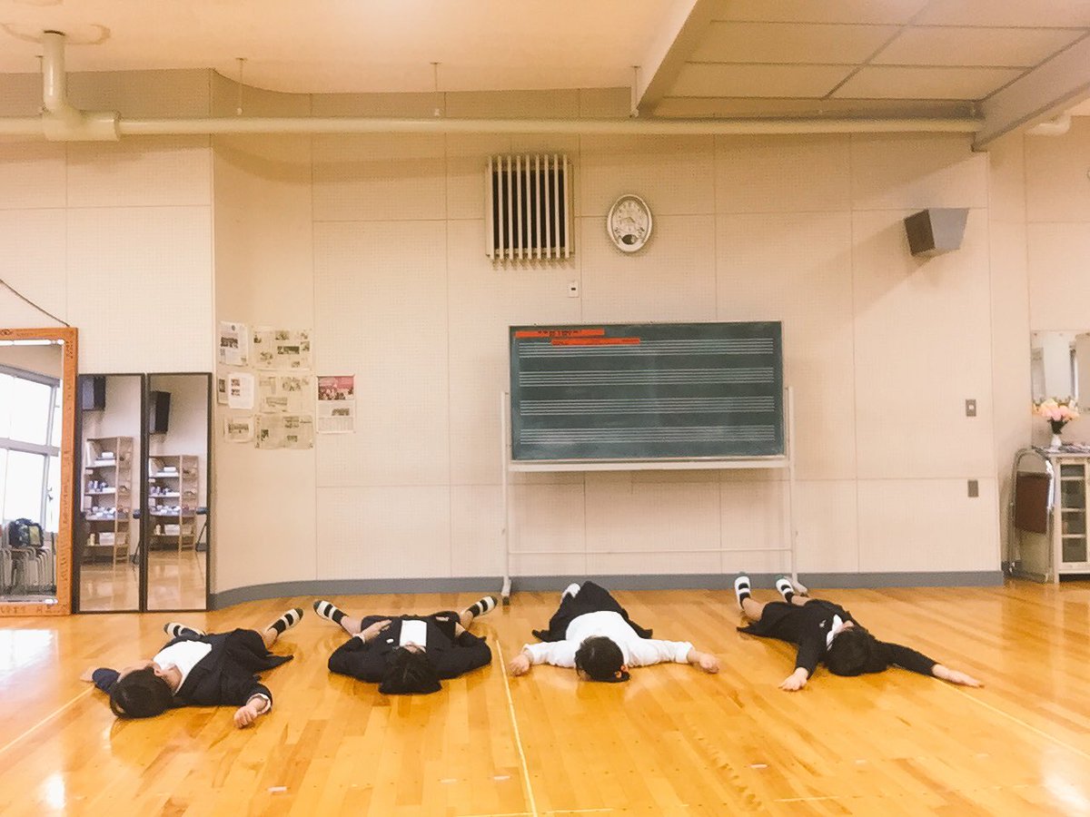 今日は、朝８時過ぎから追い出されるまで（8時間近く）ただひたすらに掃除をしました！
みんな気づいてくれるかなWKWK