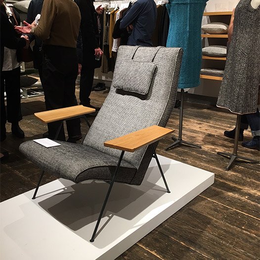 2021london's tweet photo. #RobinDay #RecliningChair installed at #MargaretHowell #WigmoreStreet as part of the current #GerdHayEdie exhibit: https://t.co/WJRTuXw7Hw https://t.co/5N9Lt5hwd4