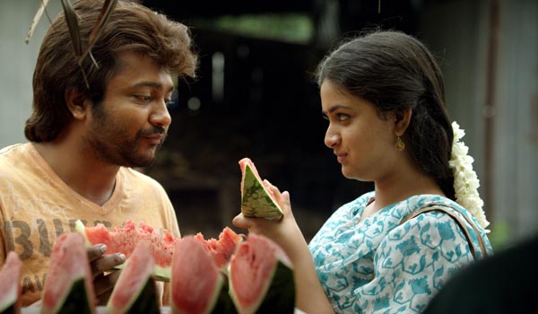 dinamalarcinema's tweet photo. ஒரு வழியாக முடிந்தது பாம்புசட்டை படப்பிடிப்பு #pambusattai #KeerthyOfficial #ActorSimhaa https://t.co/OsXIUiMOtU https://t.co/iZiqsbowNK