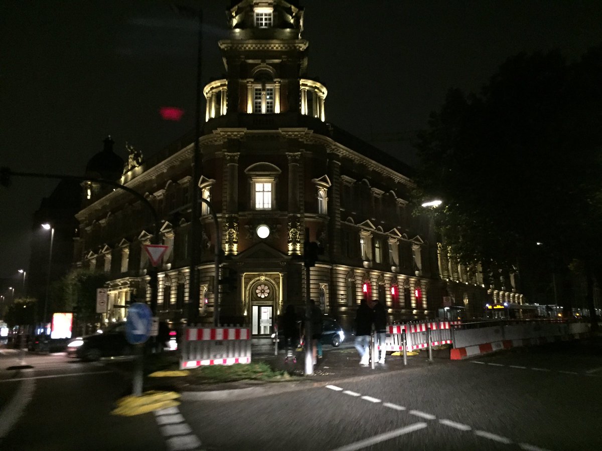 Hambourg by night