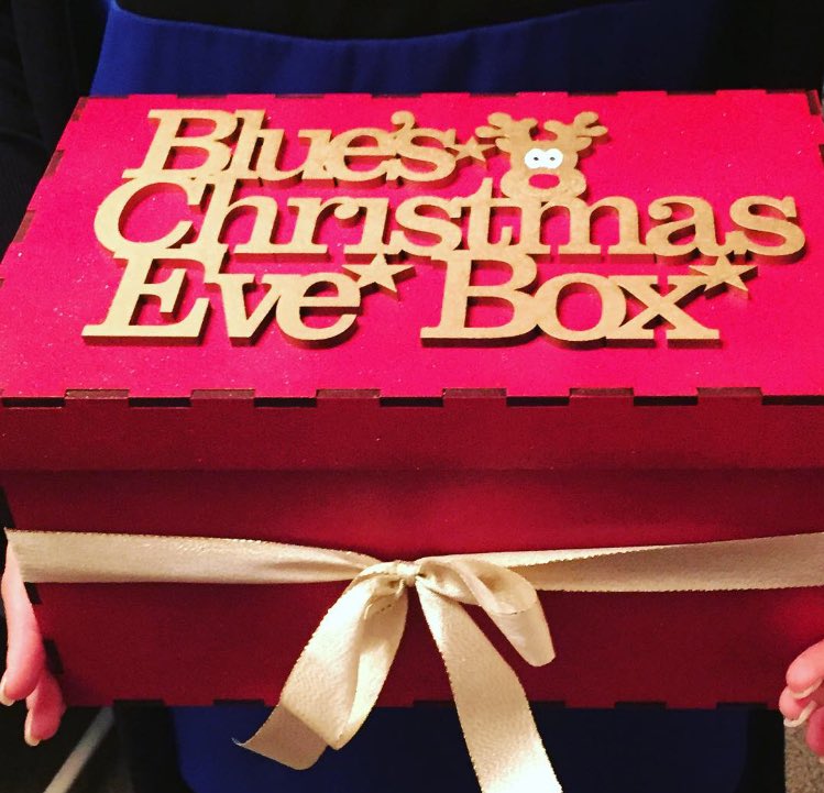 LollyProps's tweet photo. Xmas Eve Boxes are available pre order now!!!! RT #xmaseveboxes #essex #personalised #xmasbox https://t.co/7mUmzcRAdV
